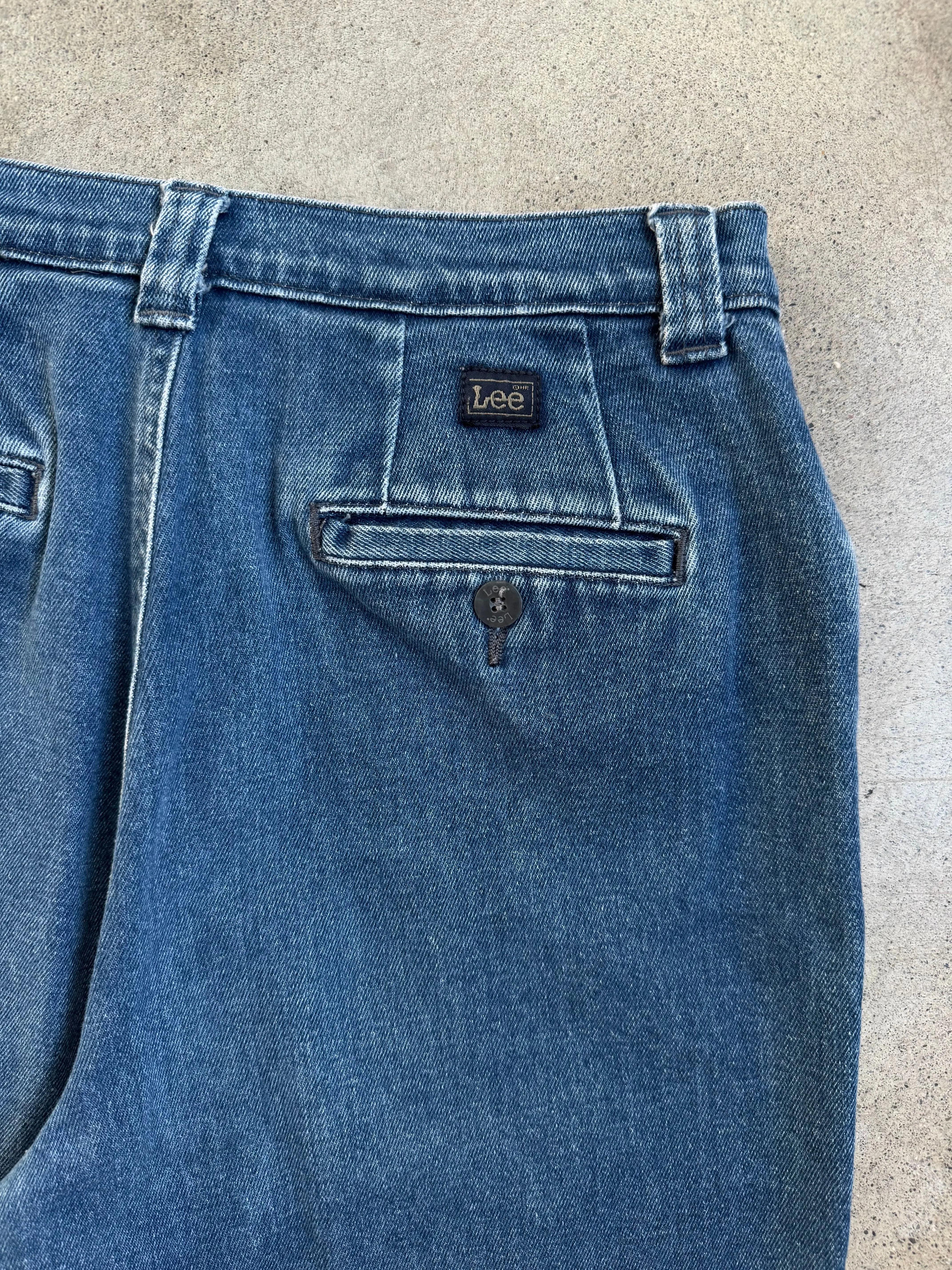 90s Vintage Lee High Waisted Jeans (W27")