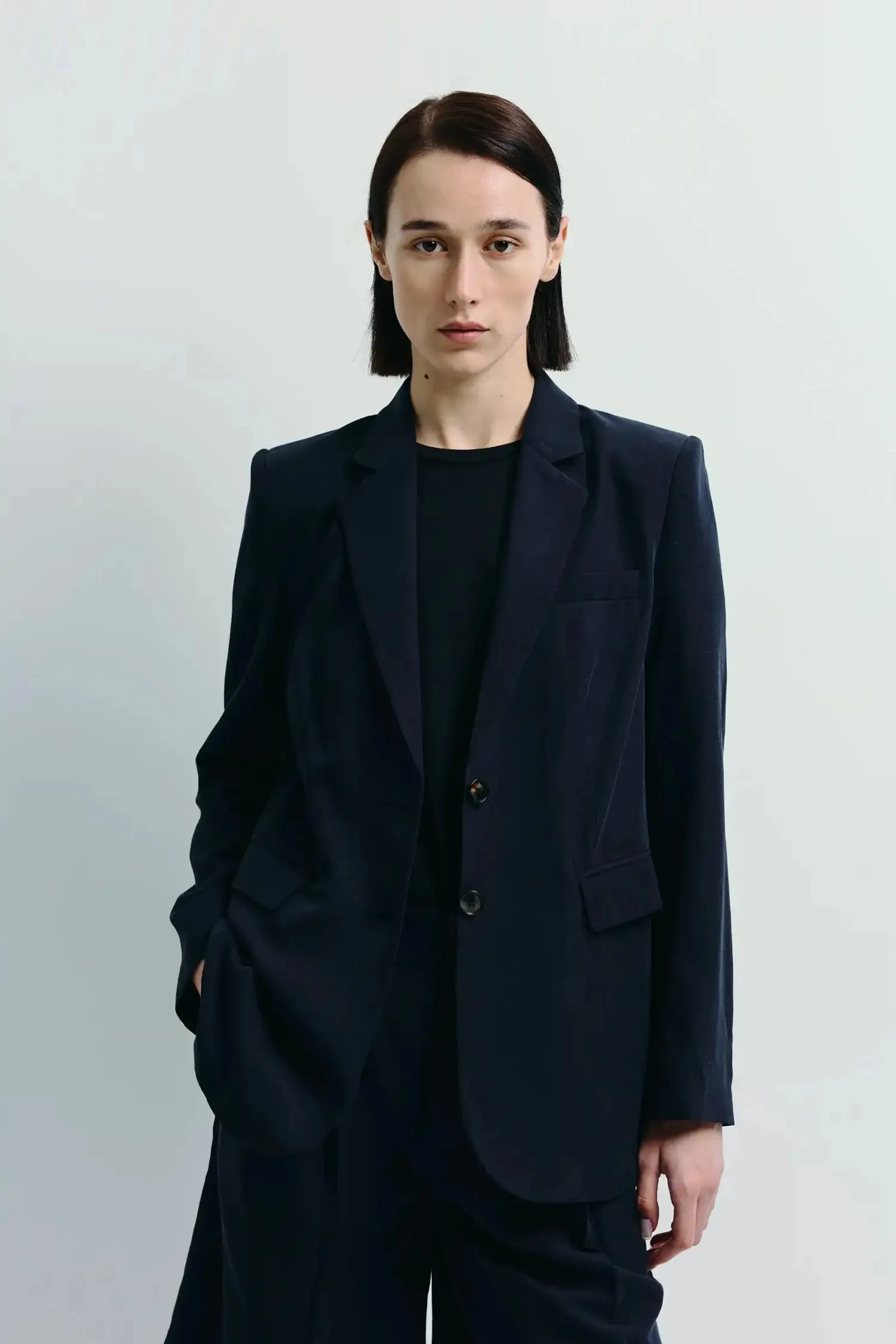 cole Linen Blazer