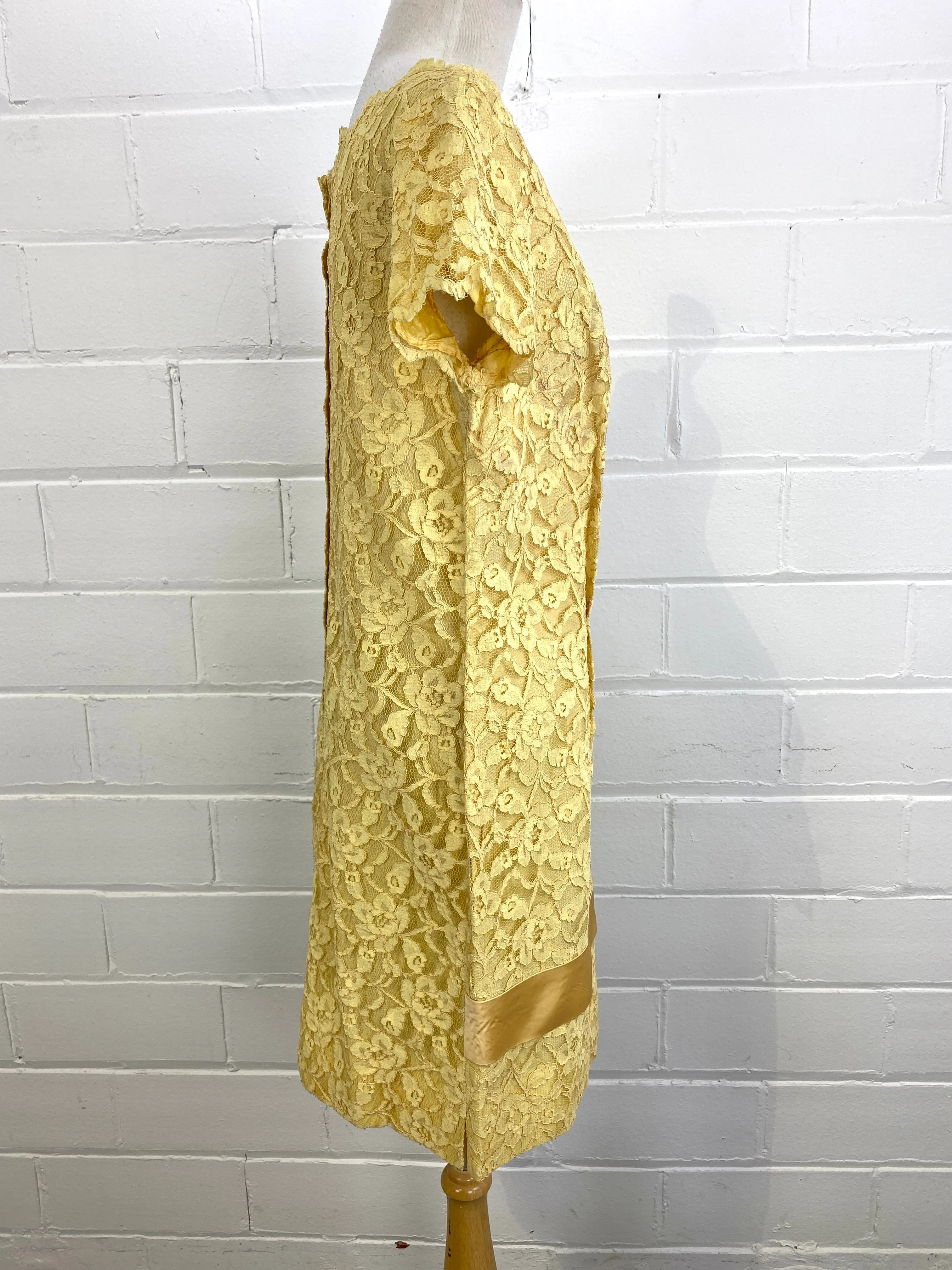 Vintage 1960s Yellow Lace Shift Dress with Bow, Large